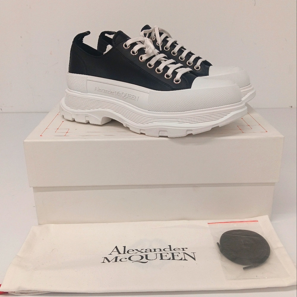 Alexander McQueen Men's Tread Slick Lace Up Black & White Low Top Sneakers